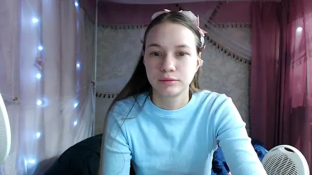 leila_bambi_'s cam snapshot