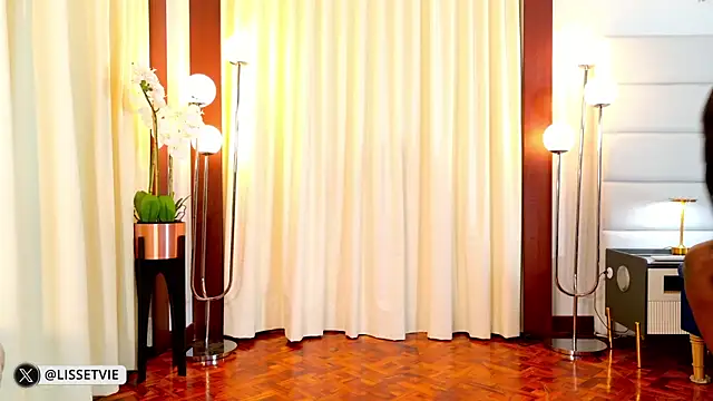 lissetlong69's cam snapshot