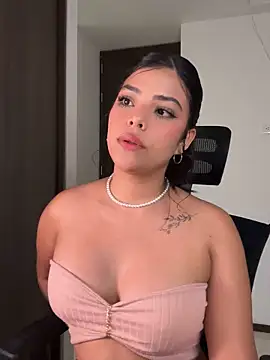 Sara-Evans's cam snapshot