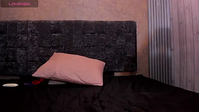 scarlettqueenx live sex cam