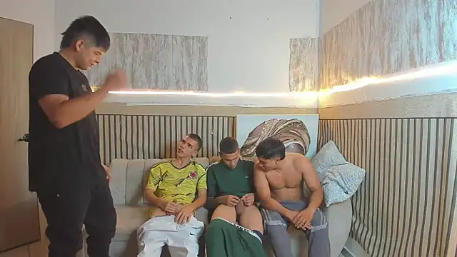 friendslikeplay's cam snapshot