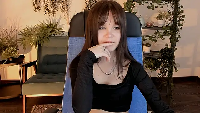 Elainebeness's cam snapshot