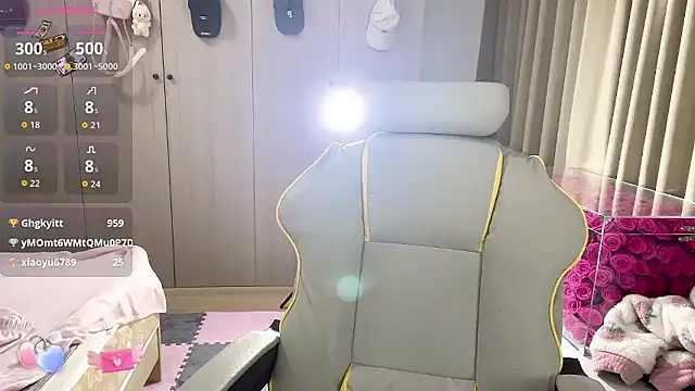 OiOi-666 live sex cam