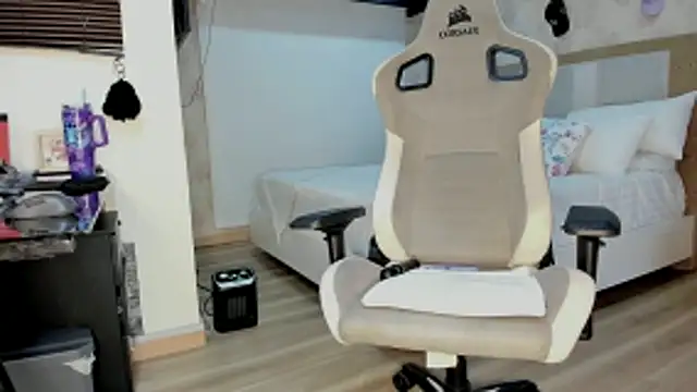 stefializon's cam snapshot