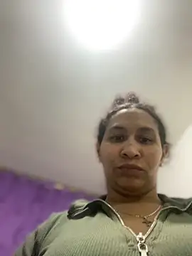 Carola-Ross live sex cam