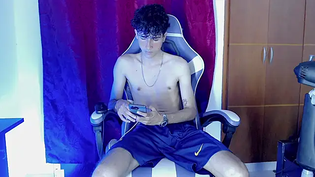 Johnny_cagee_'s cam snapshot