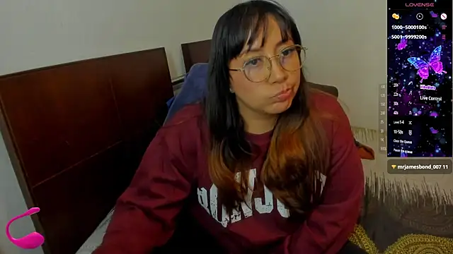 ella_harry's cam snapshot