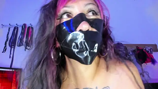 LucyStrike_'s cam snapshot