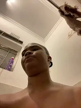 _Fifi's cam snapshot