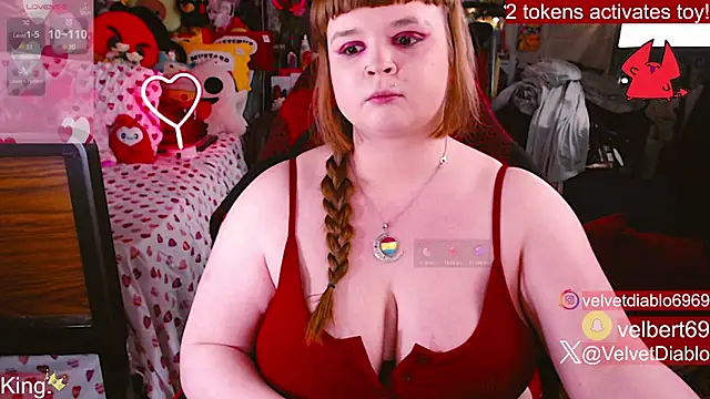 VelvetDiablo live sex cam
