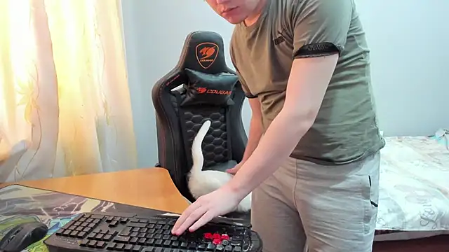 iliaskrislove live sex cam