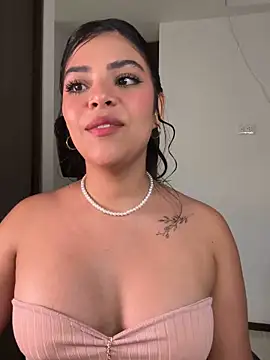 Sara-Evans's cam snapshot