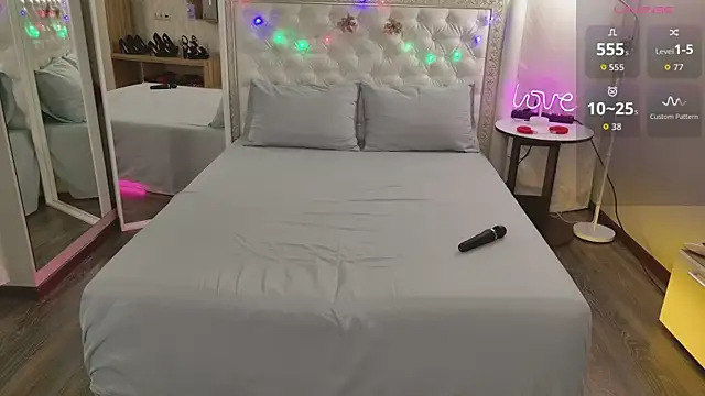 Alice_on_fire's cam snapshot