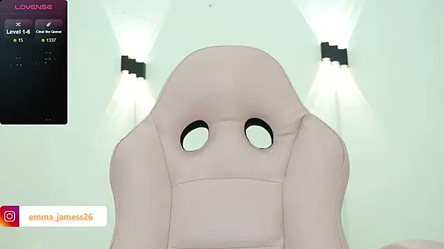 Emma_jamess's cam snapshot