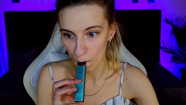 kaleriyaa_'s cam snapshot