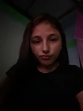 Emily_milk_1's cam snapshot