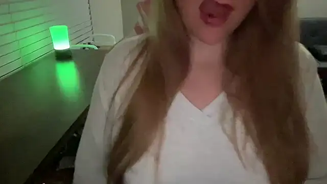 MollyJenson's cam snapshot