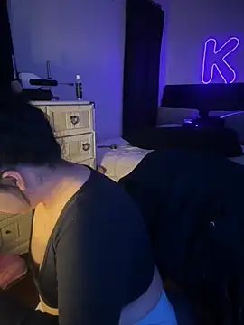 kimmiakiss22's cam snapshot