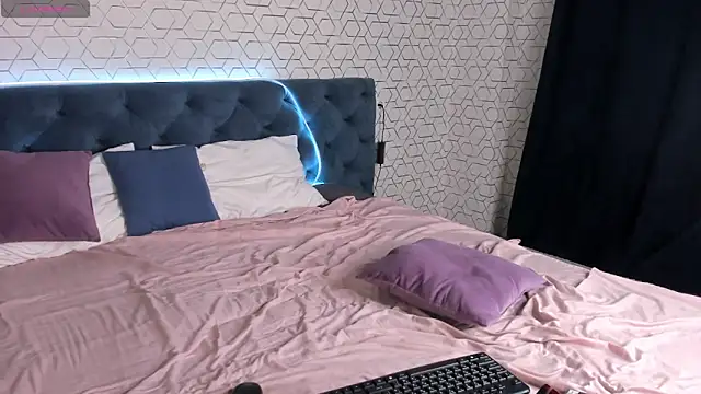 desiree_doll's cam snapshot