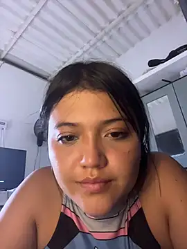 alisson_carolina73's cam snapshot