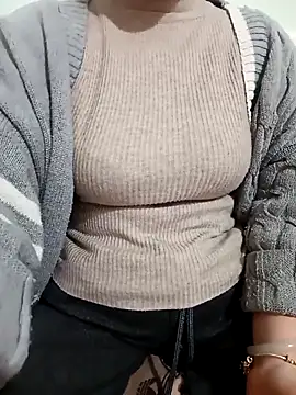 Emily-lonely's cam snapshot