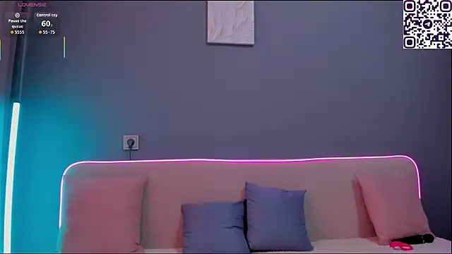 Malika_Lisan's cam snapshot