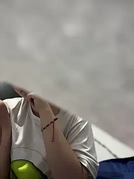 Cloew_Marz's cam snapshot