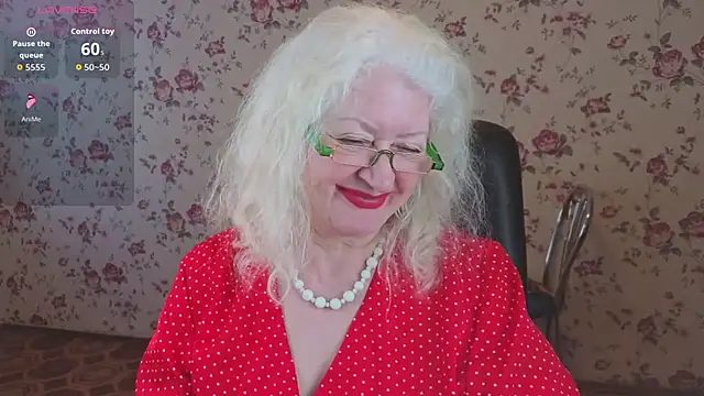 Maya_Mayflower's cam snapshot