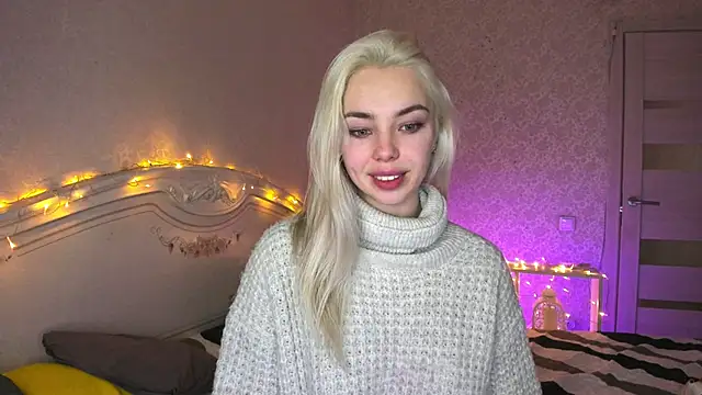 LillyMoure_'s cam snapshot