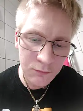 Arttuforyounakedboy live sex cam