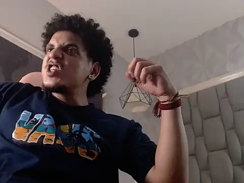 Xfire_boy69 live sex cam