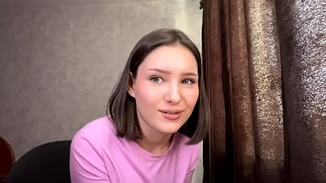 FoxieFlare's cam snapshot