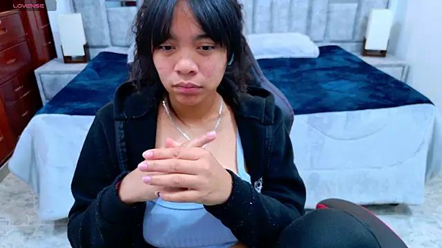 laureentt_'s cam snapshot