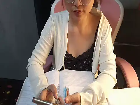 Ori-Yannie's cam snapshot