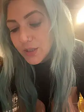 LittleMissEeve's cam snapshot