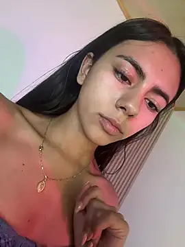 Lilybeeth live sex cam