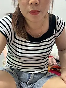 Baby-lovely69's cam snapshot