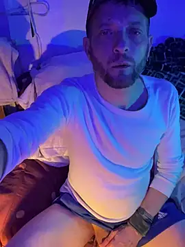 PutaNieves1983 live sex cam