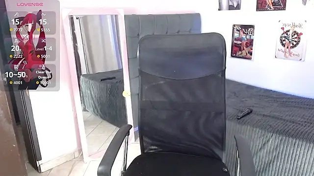 britany_teen18's cam snapshot