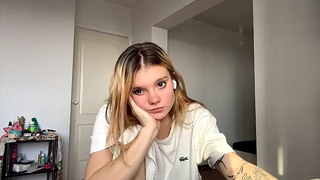 Tiffany_Muse's cam snapshot