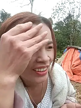 nangmo's cam snapshot