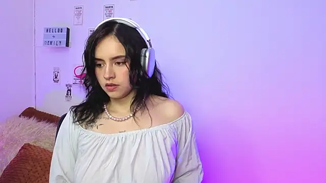 Emily_Lindey's cam snapshot