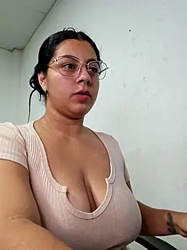 Mary_pinkish's cam snapshot