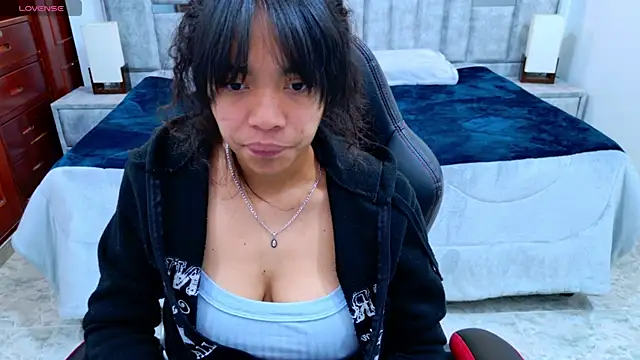 laureentt_'s cam snapshot