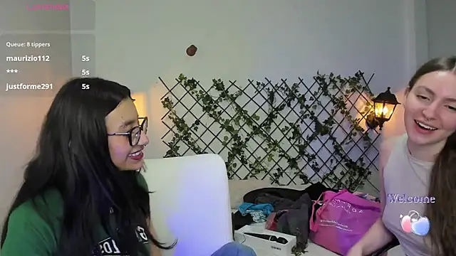 nana__rousse's cam snapshot