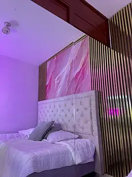 Rousse_blue's cam snapshot