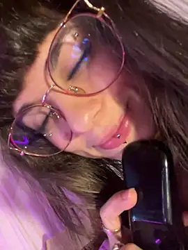 VioletaSubmissive live sex cam