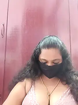 Mandhra28 live sex cam