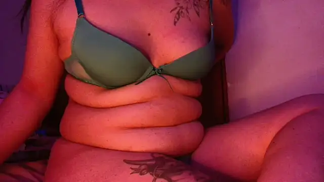 SmokyDee's cam snapshot