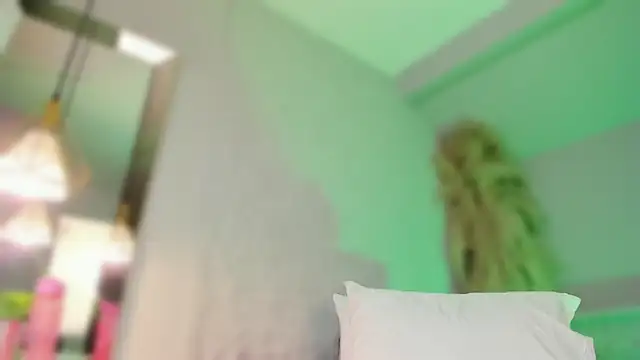 ArticaBelle's cam snapshot